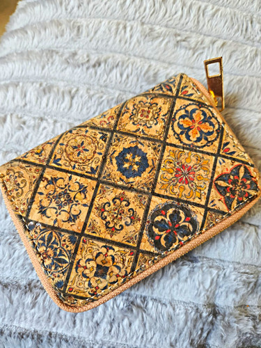 Women zip around wallet - zip-around,