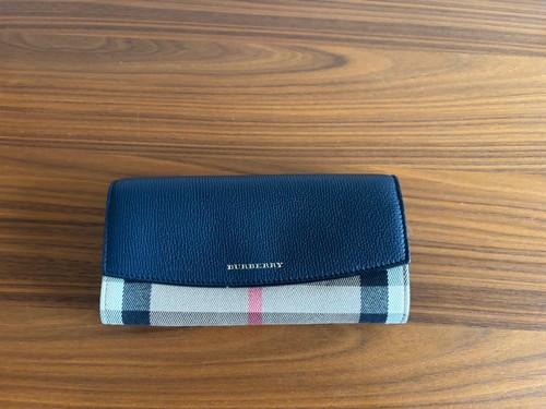 Brand new burberry porter - new,