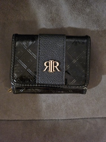 Small river island purse black - island,
