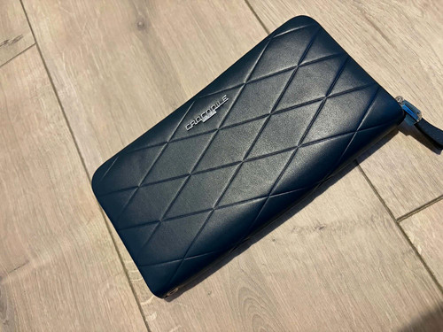 Porsche black quilted - porsche, leather